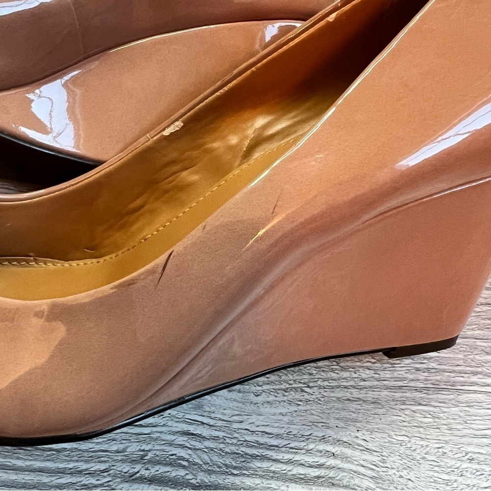 J. Crew Sylvia neutral taupe patent almond toe wedge heels size 11 - Picture 9 of 12